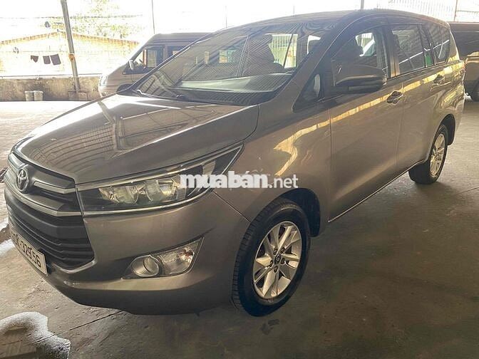 Toyota Innova 2019 2.0E - 190000 km