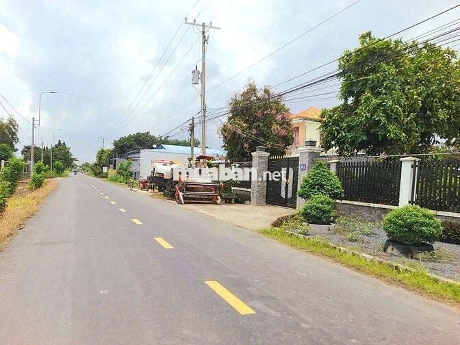 Hàng ngộp, 200m2 đất thổ cư đường xe cont Bình An, chỉ 990tr