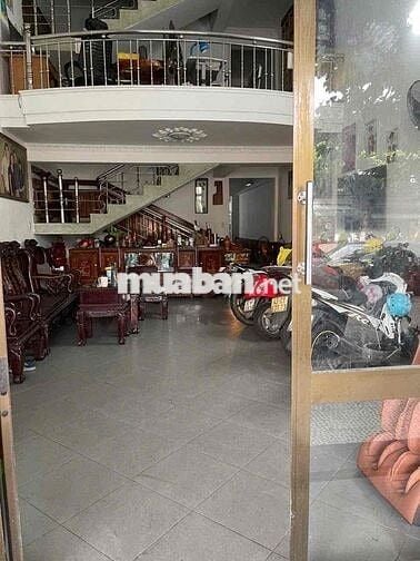 Chính chủ cần bán  Nhà mặt tiền CMT8 85m2