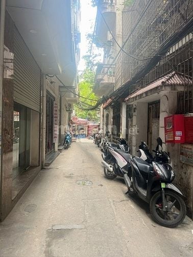 Bán nhà phố Tân Mai thoáng trước sau, Dt 77m2, 3t, mt 3.8m, ngõ ô tô.