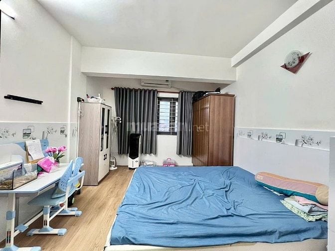 CHung cư Screc, Trường Sa, Q3: 85m2, 2p ngủ, 2wc, full nội thất, 13tr