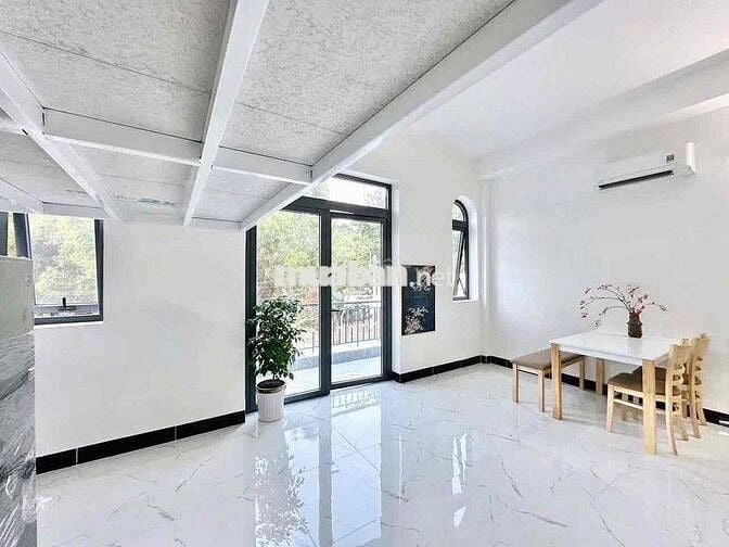 CĂN HỘ DUPLEX BALCONY, MÁY GIẶC RIÊNG, THANG MÁY NGAY NGÃ TƯ HÀNG XANH