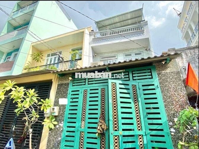 Nhà hẻm 3 tấm DTSD 138m2 , hẻm xe hơi