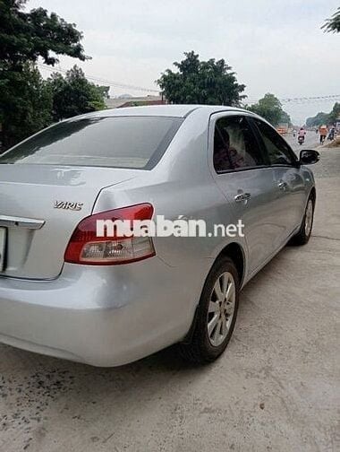 Toyota Yaris 2011 1.3 AT - 170000 km