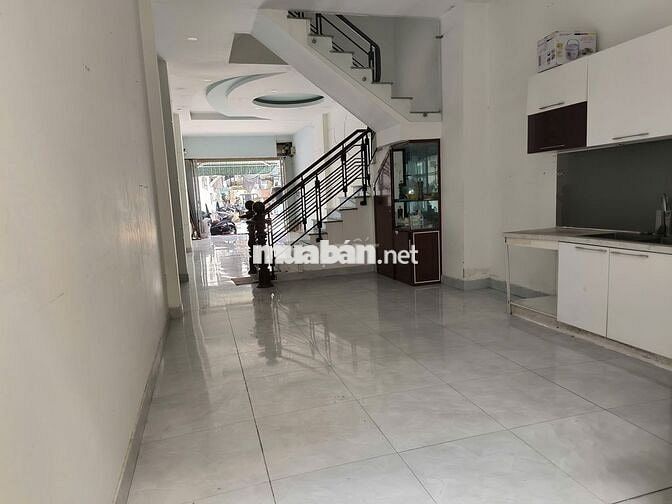 Chính chủ cho thuê nhà NC đúc 3 tấm, 4x19m, Bình Thành, Bình Tân