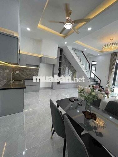 Nhà 1 trệt 1 lầu 75m2 Dĩ An BD gần trạm y tế An Bình, giá ngộp 900tr