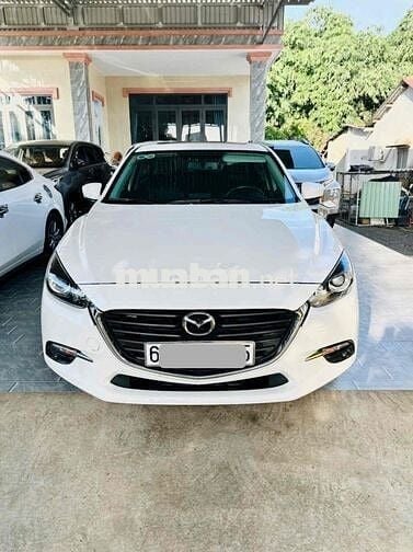 Mazda 3 2018 1.5 AT Sedan - 34000 km