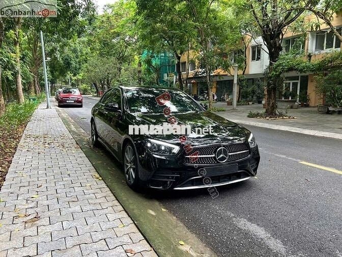 Mercedes Benz E300 AMG 2021 - 1 Tỷ 799 Triệu