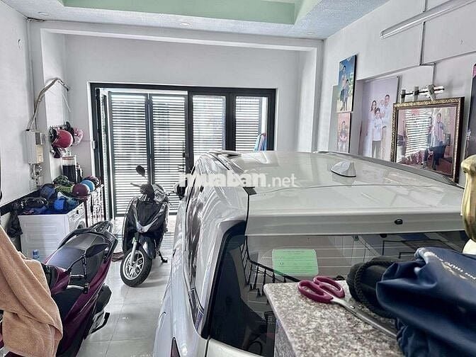 🚘🚘 HẺM XE HƠI NGỦ TRONG NHÀ - DT: 64 M2-
GIÁ 5.5 TỶ.🚘🚘 ,