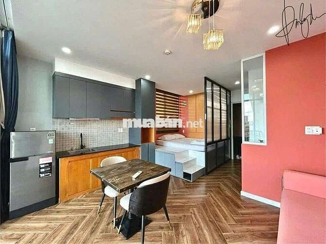 Căn hộ luxury full tiện ích, có hồ bơi, dọn phòng ngay trung tâm quận7