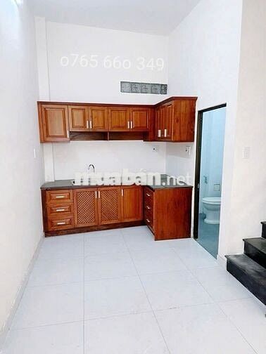 BÁN NHÀ KỀ PHÚ MỸ HƯNG. QUẬN 7- CÓ NGUỒN THU- 40MV- 2 TẦNG- CHỈ 3,2 TỶ
