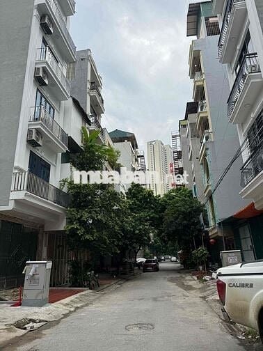 1 Lô ***  DV Văn Khê, 50m2/4.2m MT, Không Lỗi, Chỉ 10.x Tỷ