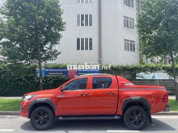 Toyota Hilux 2019 2.4E 4×2 AT - 192000 km