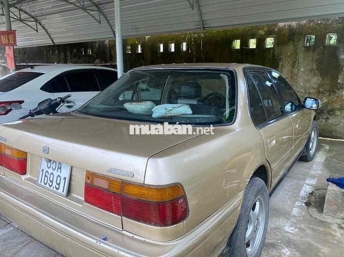 Honda Accord 1991 - 100000 km