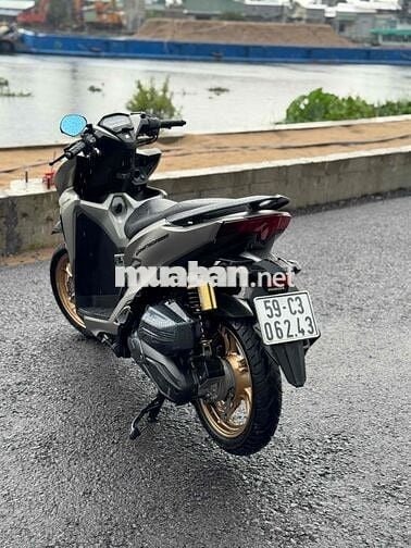 honda vario 150 nhập indo xe ít đi còn zin đẹp