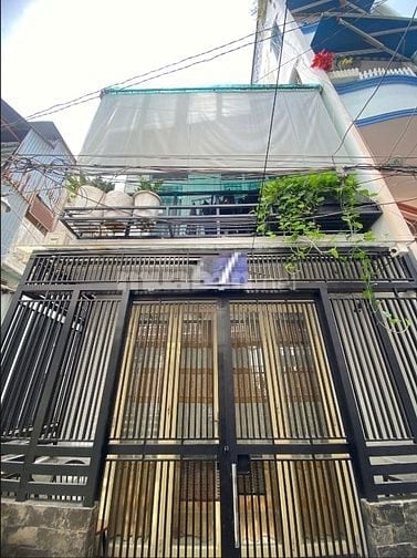 Hẻm Trường Sa cách mặt tiền 30m,Nở Hậu,Được xây 4Tầng, Siêu Thị,Tr học