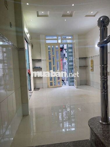 NNC cho thuê - hẻm xe hơi - cách MT vài căn