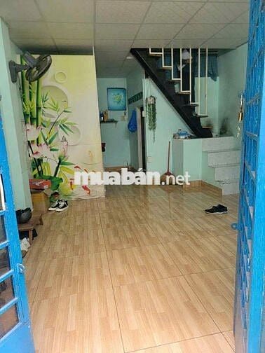 NHÀ TRẦN HƯNG ĐẠO Q1- SÁT MT- 32m2 - 2 LẦU- KO QH- GIÁ 4 TỶ NHỈNH