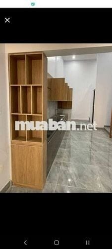 Căn hộ lầu 1 hẻm 33 Vạn Tượng p13 q5 củ