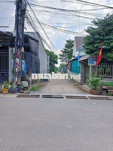 Nhà sổ riêng thổ cư gần Ngã 3 đèn Vàng