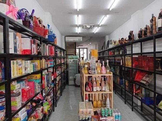 Cửa Hàng tiêu dùng Mỹ phẩm tuyển 2 nhân viên bán hàng