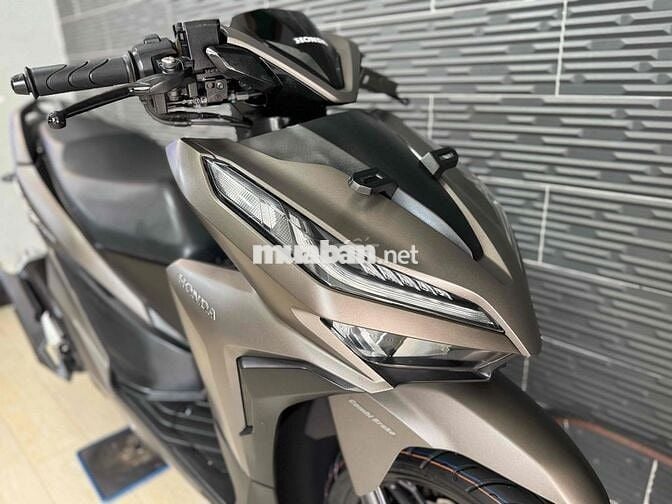 Honda Vario 150 date 2021 Vàng Cát Bs Sài Gòn