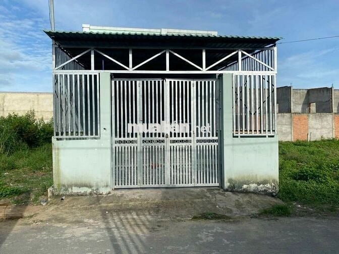 Nhà Thị trấn chỉ 960tr có SHR Rộng 104m2 Bán Gấp Tại Củ Chi. Cứu Chủ !