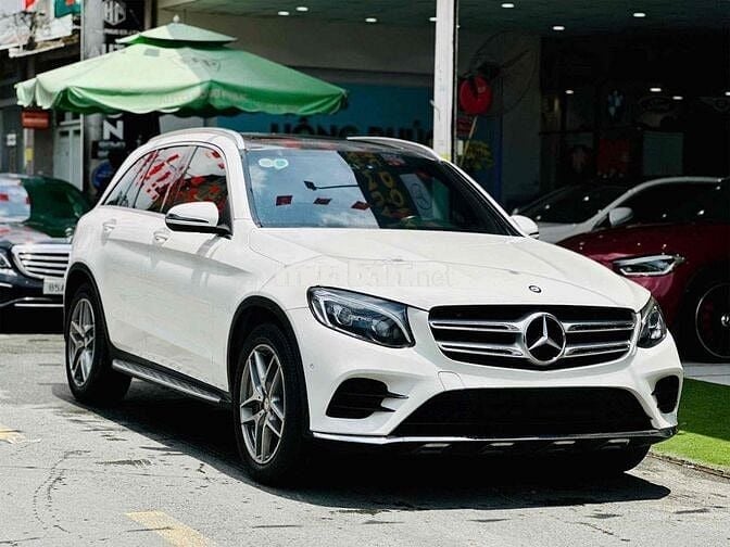 Mercedes Benz GLC 300 AMG 4MATIC  Model 2017