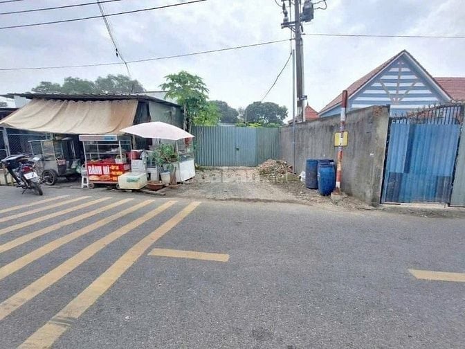 Bán miếng đất của Ông Bà để lại 143m2 MT nhựa ở Hóc môn giá 720 triệu