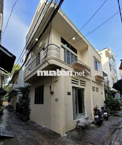 Nhà riêng 392/8/** Đường Cao Thắng, Quận 10, 14 triệu, 64m sử dụng