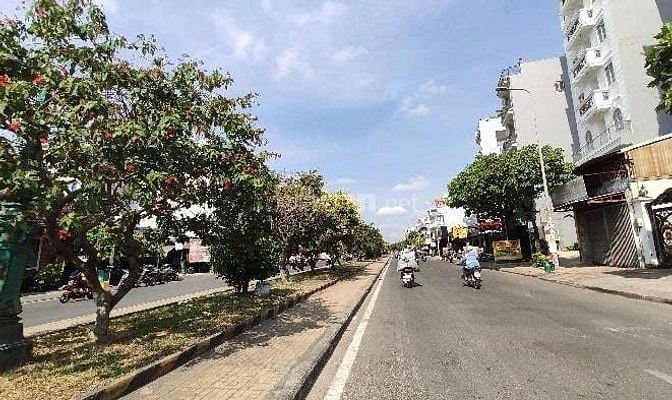 Bán nhà 2 mt hẻm kinh doanh Lê Thúc Hoạch 4.2x8 kết cấu 1 lầu 3.99 tỷ 