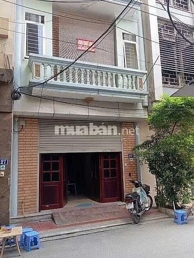 Cho thuê nhà 5 tầng để ở kết hợp làm văn phòng tại 27/111 Nguyễn Xiển