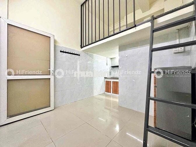 Cho Thuê Phòng Gác Thoáng Rộng Nội Thất Cơ Bản Gần ĐH Văn Hiến Tân Phú