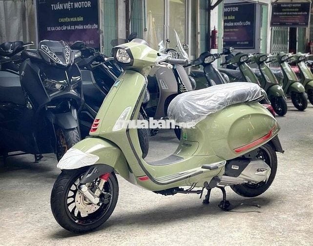 Vespa Sprint 150 ABS 2025 mới
