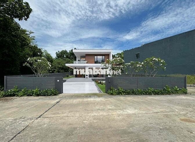 Bán Lô Biệt Thự 323m2 ngang 13m Betong 5m Hoà Xuân