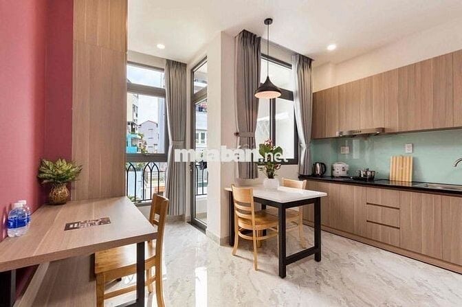 CĂN HỘ 32m2 full nội thất, ban công, thang máy tại Phú Nhuận, giáp Q3