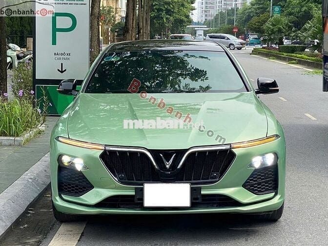 VinFast Lux A 2.0 2.0 AT 2021 - 518 Triệu