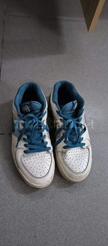 Bán + cho tặng Nike AF1 size42 