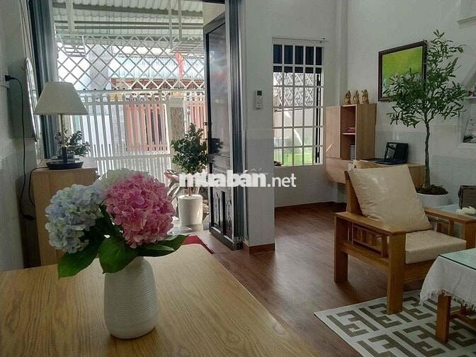 nhà Phú Hoà nhánh lê hồng phong 2 tỷ 650