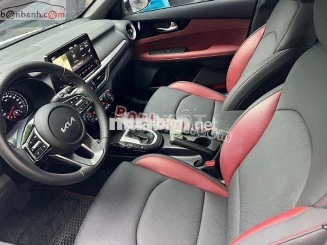 Kia K3 Luxury 1.6 AT 2023