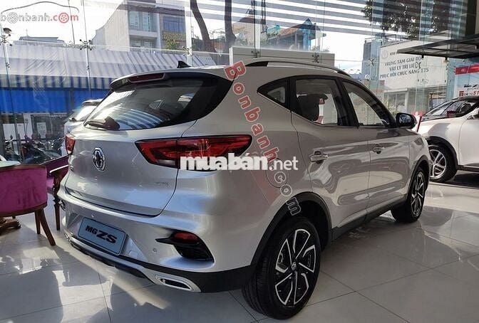 MG ZS Luxury 1.5 AT 2WD