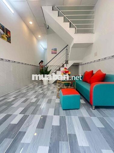 nhà ngay chợ cầu đồng. ngã tư ga. TL19. chính chủ bán