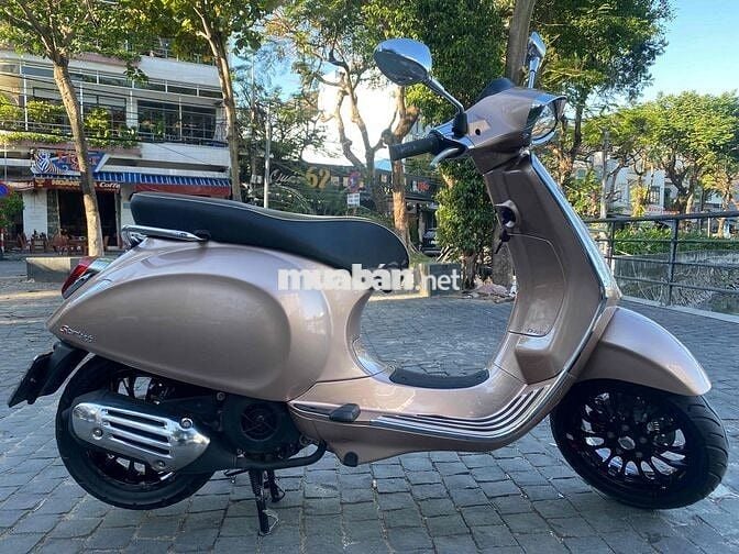 Vespa 2021 màu hót TFT chạy 7 ngàn km như mới