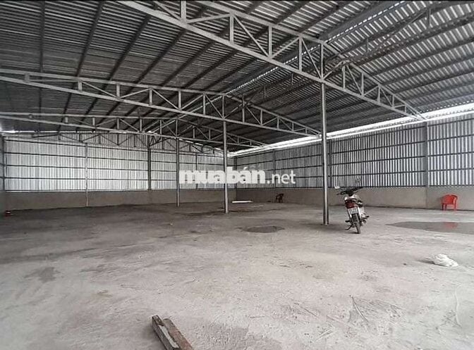 CHO THUÊ KHO,XƯỞNG 430M² GIÁ CHỈ 28TR/T, Đ LÊ TRỌNG TẤN