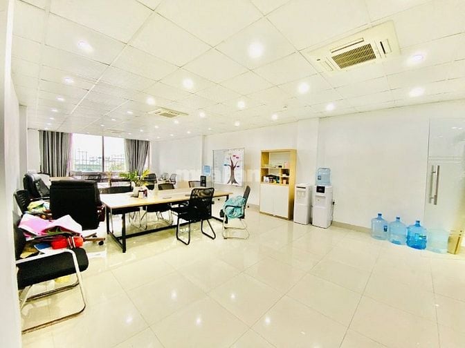 Chính chủ cho thuê văn phòng Nguyễn Văn Huyên, 150m2, rẻ nhất khu vực