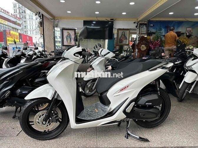 SH 150i ABS + HSTC 2020 Trắng Đen BSTP Chính Chủ
