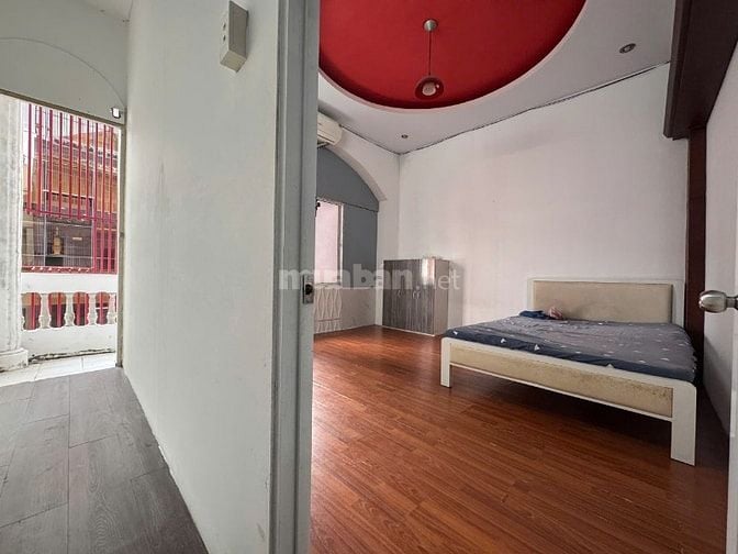 CHO THUÊ CĂN HỘ CÓ GÁC 2 PN RỘNG 60M2, BẾP, WC RIÊNG GẦN SÂN BAY TSN