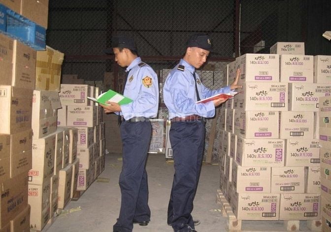 Tuyển Bảo Vệ Nội Bộ Cho Kho Tân Phú