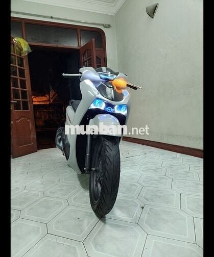 Xe SH150i bản spoty màu xám tem xám đ.ki 2023