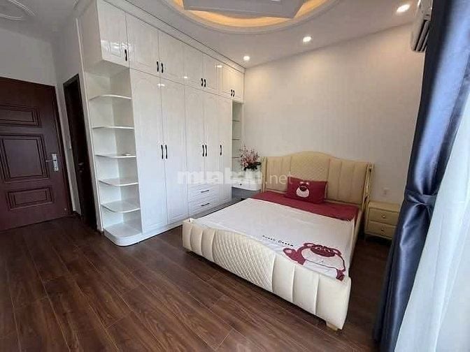 Chính chủ cần bán căn nhà đẹp có thang máy tại đường 43, P. Bình Thuận
